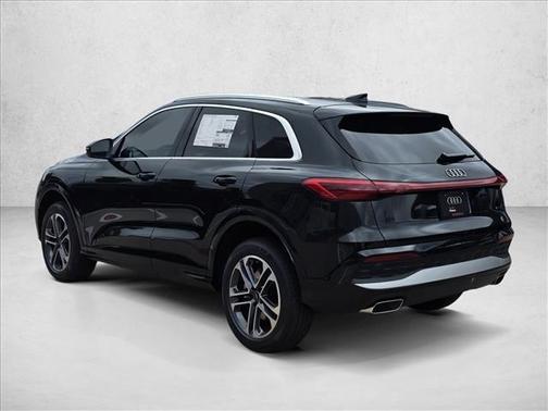 2025 Audi Q5 Premium