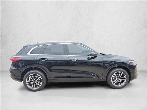 2025 Audi Q5 Premium