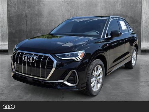2025 Audi Q3 Premium 45 TFSI S line quattro Tiptronic