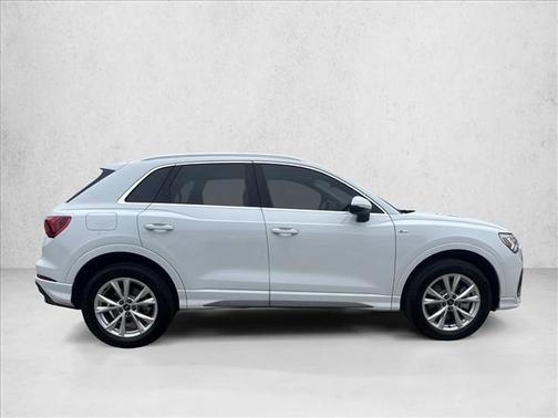 Glacier White Metallic 2025 Audi Q3 Premium 45 TFSI S line quattro Tiptronic