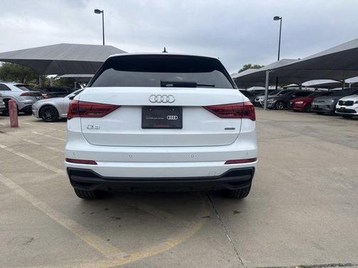 Glacier White Metallic 2025 Audi Q3 Premium 45 TFSI S line quattro Tiptronic