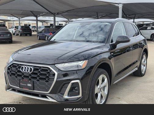 2023 Audi Q5 45 S line Prestige