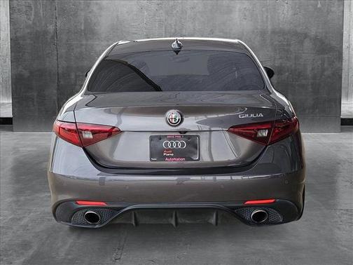 2018 Alfa Romeo Giulia Ti Sport