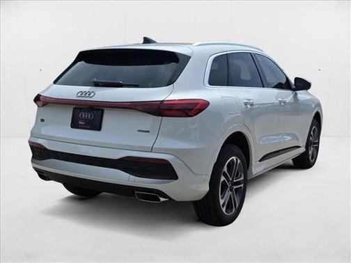 2025 Audi Q5 Premium