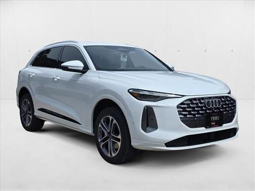 2025 Audi Q5 Premium
