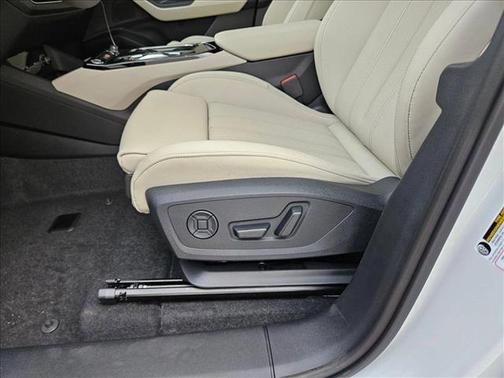 2025 Audi Q6 e-tron Prestige quattro