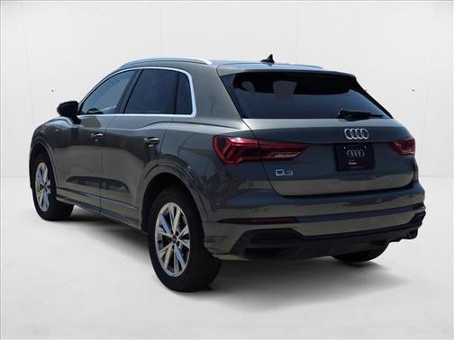 2024 Audi Q3 Premium 45 TFSI S line quattro Tiptronic