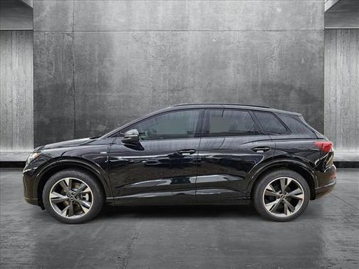 2025 Audi Q4 e-tron Premium 55 quattro