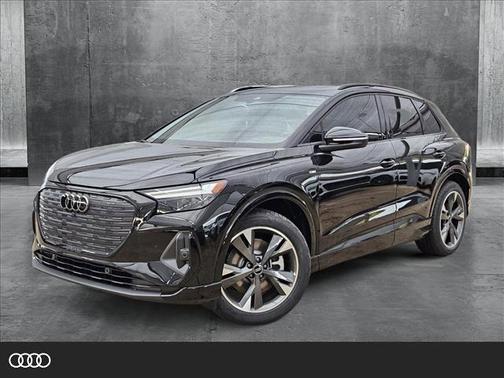 2025 Audi Q4 e-tron Premium 55 quattro
