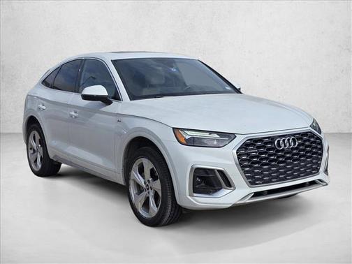 2022 Audi Q5 45 S line Premium Plus