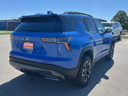 Reef Blue Metallic 2026 Chevrolet Equinox FWD ACTIV