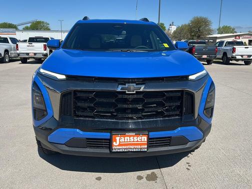 Reef Blue Metallic 2026 Chevrolet Equinox FWD ACTIV
