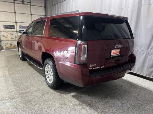 Onyx Black 2018 GMC Yukon XL SLT