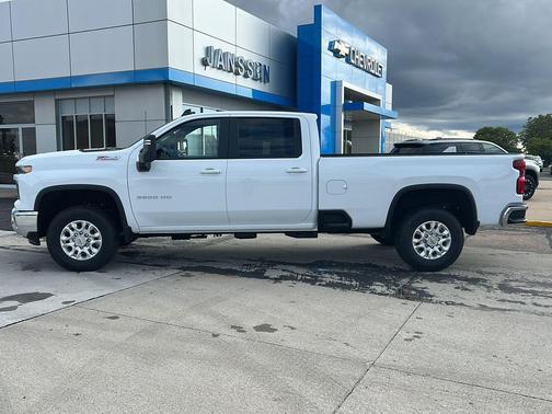 2026 Chevrolet Silverado 3500 LT