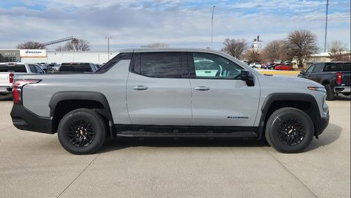 2025 Chevrolet Silverado EV LT