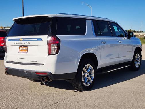 2023 Chevrolet Suburban Premier