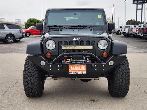Black Clearcoat 2011 Jeep Wrangler Unlimited Rubicon