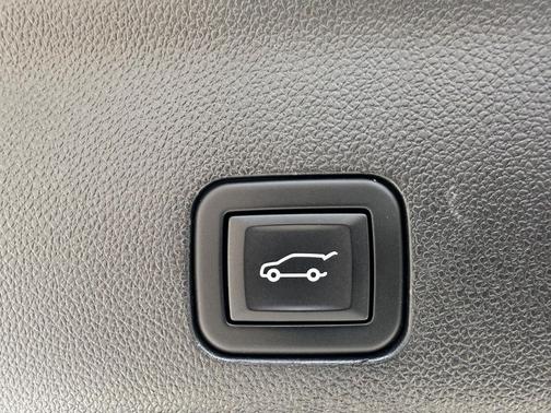 2023 Chevrolet Suburban 4WD High Country