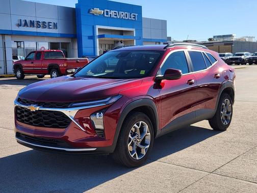 2025 Chevrolet Trax LT