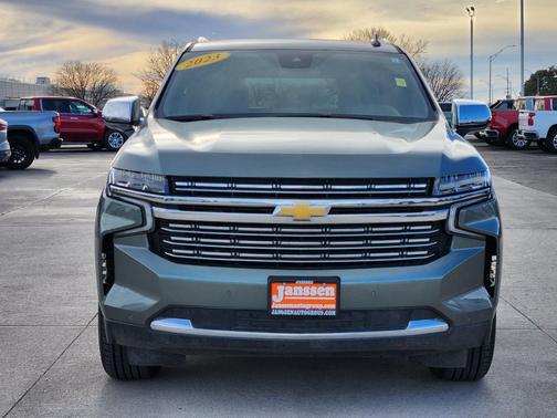 2023 Chevrolet Suburban Premier