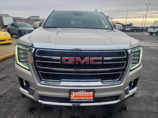 2023 GMC Yukon XL SLT