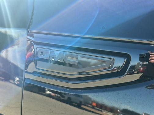 2024 GMC Yukon 4WD AT4