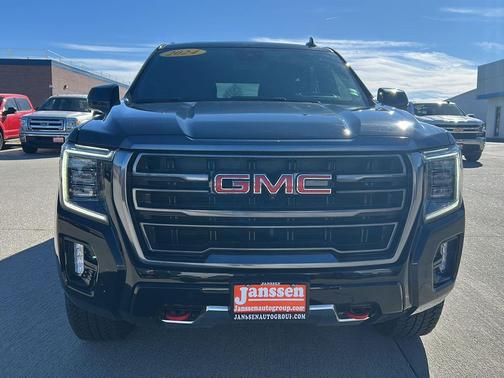 2024 GMC Yukon 4WD AT4