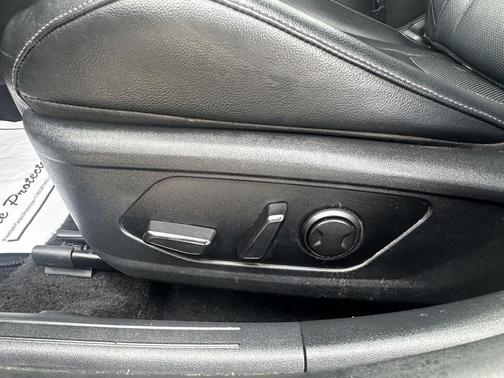 2022 Hyundai ELANTRA Limited