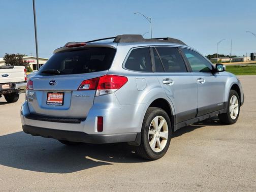 2013 Subaru Outback 2.5i Premium