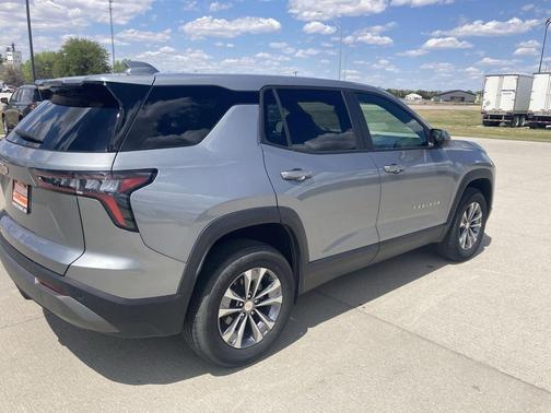 Sterling Gray Metallic 2025 Chevrolet Equinox 1LT
