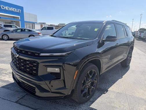 Mosaic Black Metallic 2026 Chevrolet Traverse RS
