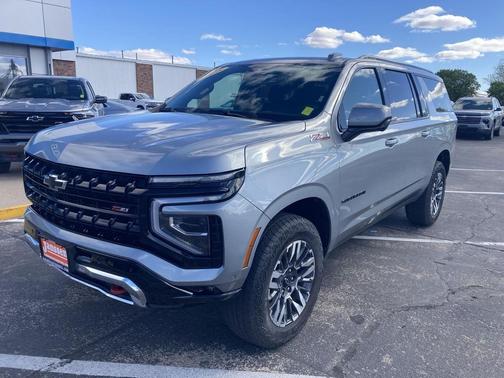 Sterling Gray Metallic 2025 Chevrolet Suburban 4WD Z71