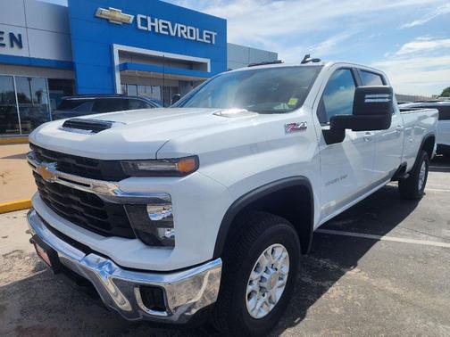 2026 Chevrolet Silverado 3500 LT