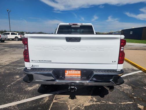 2026 Chevrolet Silverado 3500 LT