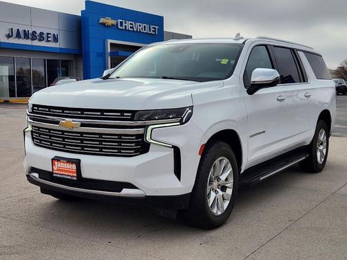2023 Chevrolet Suburban Premier