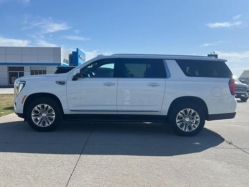 Summit White 2025 GMC Yukon XL Denali