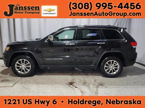 Brilliant Black Crystal Pearl 2016 Jeep Grand Cherokee Limited