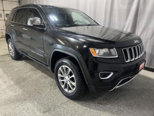 Brilliant Black Crystal Pearl 2016 Jeep Grand Cherokee Limited