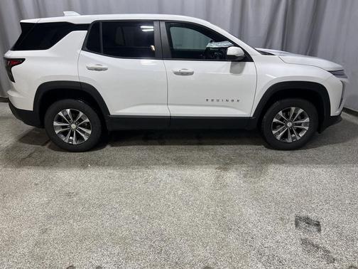 Summit White 2025 Chevrolet Equinox 1LT