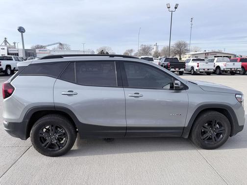 2023 GMC Terrain AWD AT4