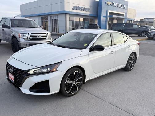 2024 Nissan Altima SR FWD