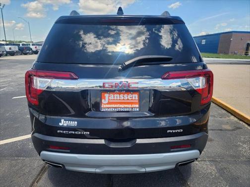2023 GMC Acadia AWD SLT