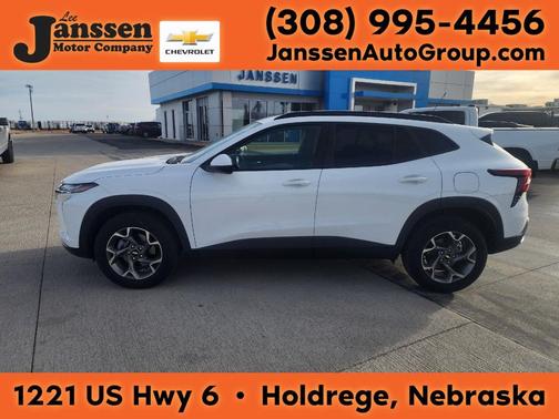 2025 Chevrolet Trax LT