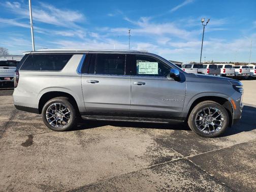 2026 Chevrolet Suburban Premier