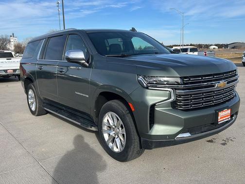 2023 Chevrolet Suburban Premier