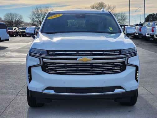 2023 Chevrolet Suburban Premier