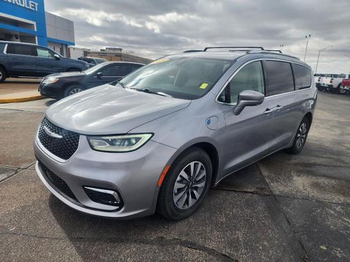 2021 Chrysler Pacifica Hybrid Touring L
