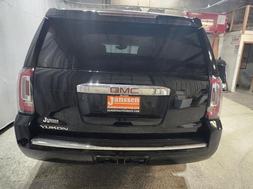 2016 GMC Yukon Denali