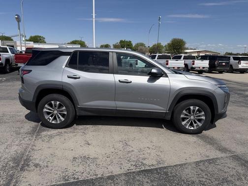 Sterling Gray Metallic 2025 Chevrolet Equinox 1LT