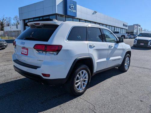 2022 Jeep Grand Cherokee Laredo